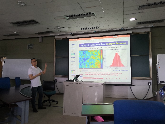 1556007947779055810.jpg 报告现场二.jpg