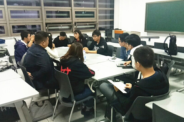 1546593584338013733.jpg 发展对象培训班小组讨论_小图_副本.jpg