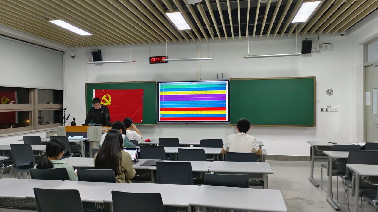 1683875680559022640.png 黄志超同志进行防诈骗警示教育.png