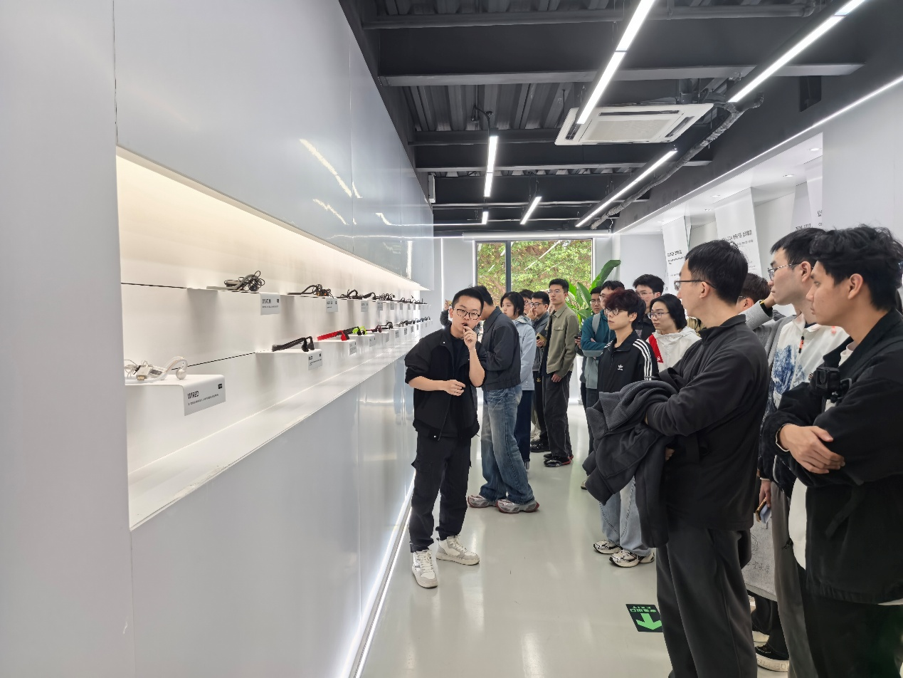 1740705893970094069.png 图片2.png