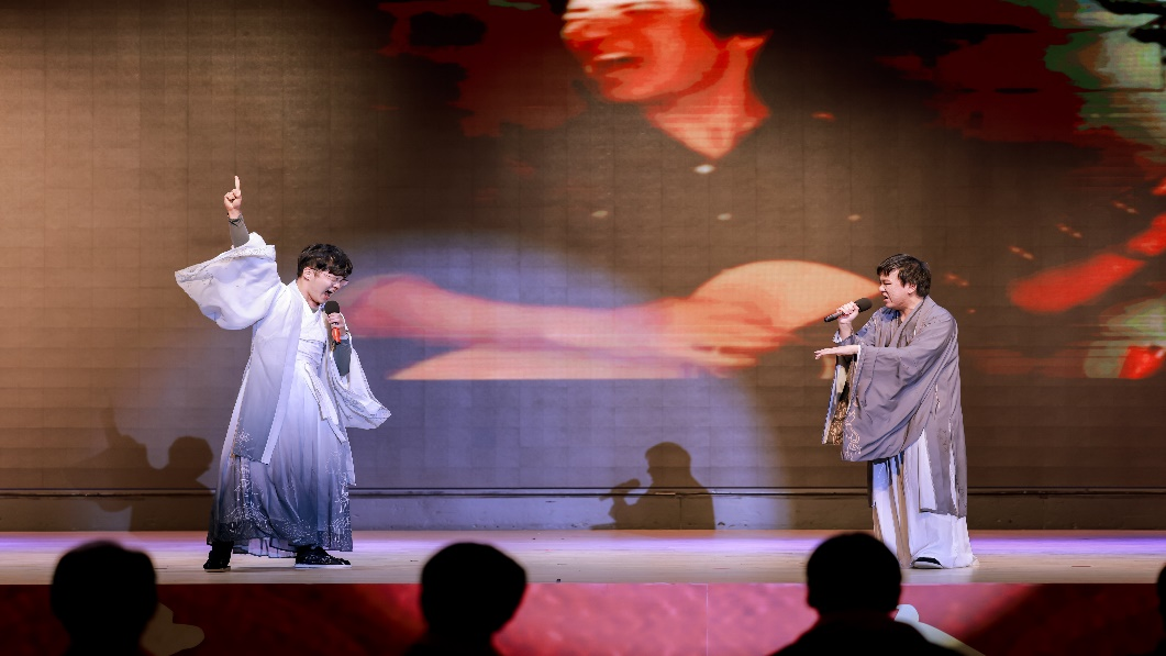 1735809975811059246.png 图片7.png
