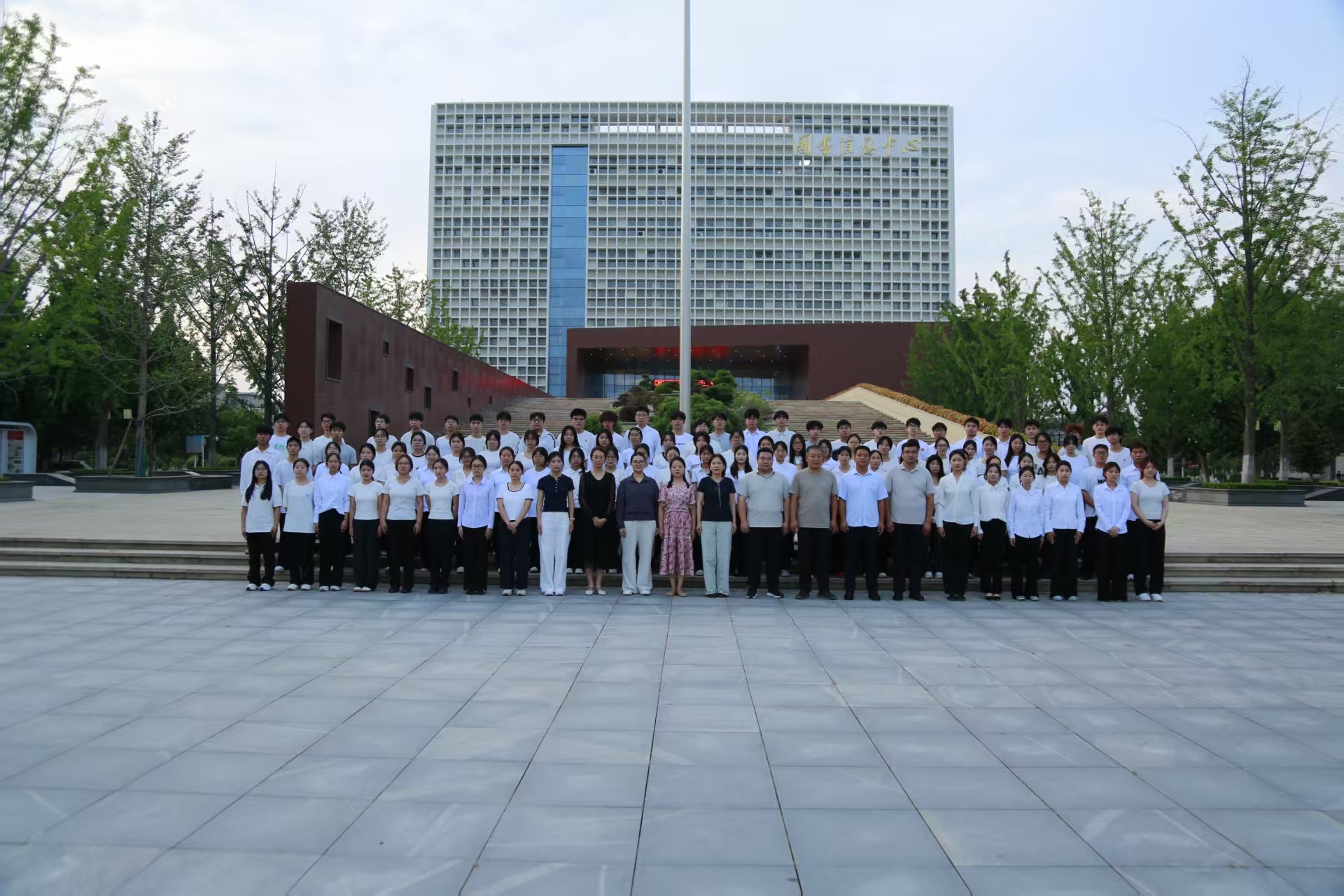b276e60556fccab9b8d5c5a22ccc3931.jpg